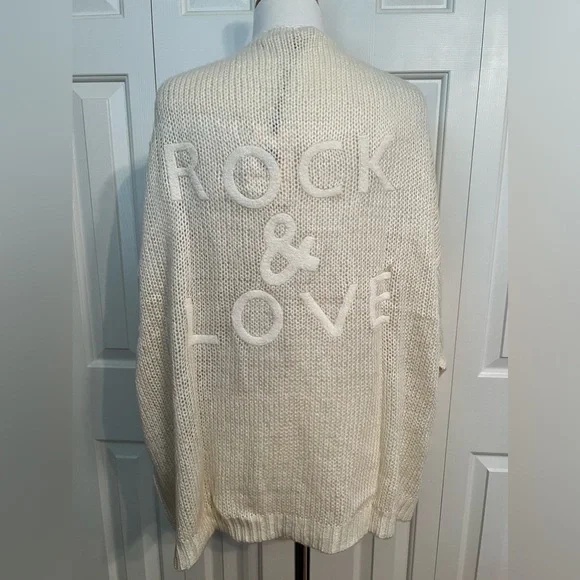 NWT Elan Giselle Rock Love Cardigan